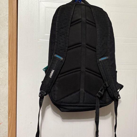 Thule Crossover 32L Laptop Backpack Black For 15" MacBook Pro Padded Case Logic - Picture 6 of 16